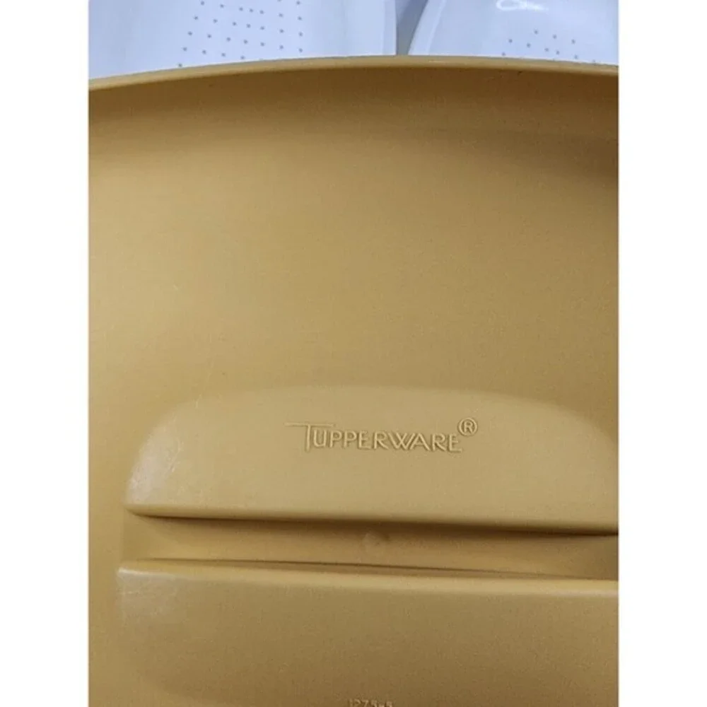 Vintage‎ Tupperware Microwave Steamer Oval 4 Piece Set Harvest Gold Strainer Lid